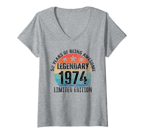 Damen Legendär seit 1974 Limited Edition 52 Geburtstag T-Shirt mit V-Ausschnitt Damen Legendär seit 1974 Limited Edition 52 Geburtstag T-Shirt mit V-Ausschnitt von Kattos - Birthday Vintage Born 1974 Version 2026