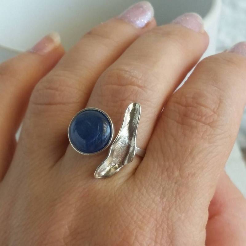 Blauer Kyanit Ring Sterling Silber Blatt Ring von Kattyoosh