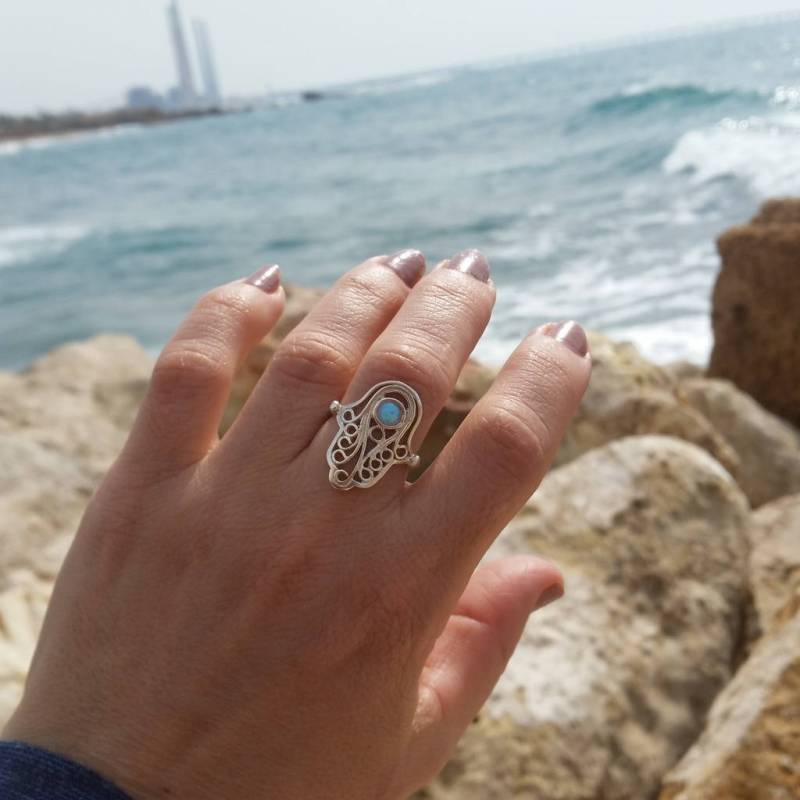 Hamsa Silber Ring Filigraner Opal Hand Gottes Ring von Kattyoosh