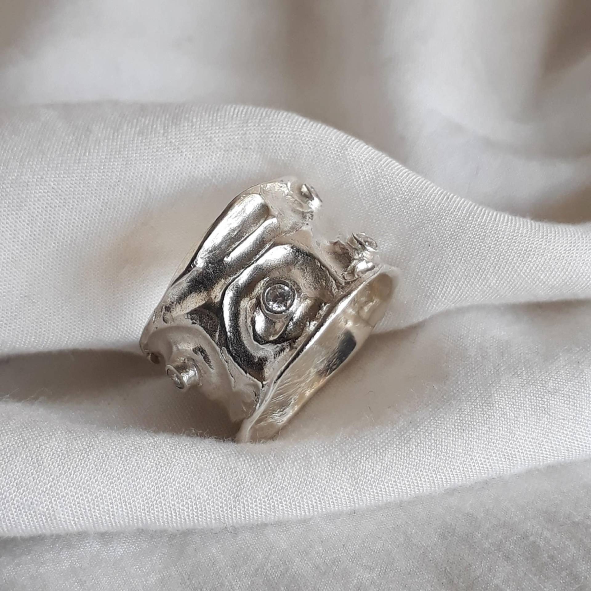 Handgemachte Sterling Silber Breit Bandring Bergkristall Edelstein von Kattyoosh