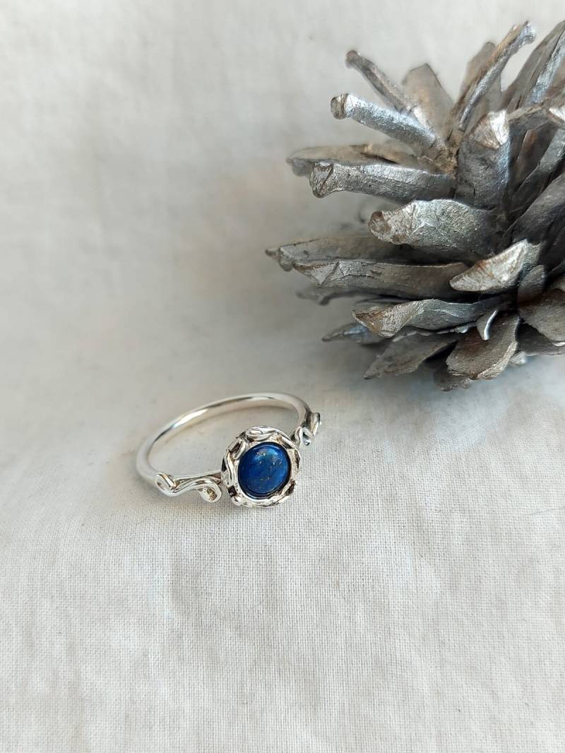 Lapis Lazuli Ring Handgemachter Schmuckstein, September Geburtsstein von Kattyoosh