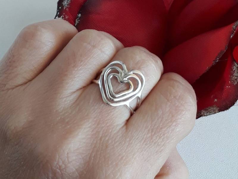 sterling Silber Offenes Herz Ring Zierlicher Liebesschmuck von Kattyoosh