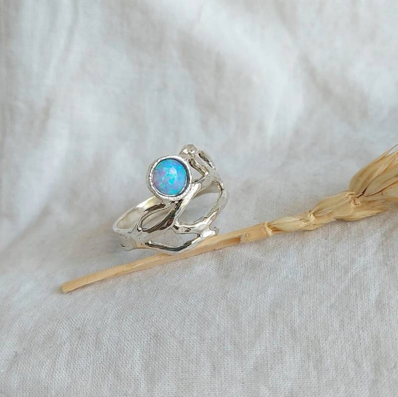 sterling Silber Zweig Ring Handgemachter Blauer Opal Edelstein Ring von Kattyoosh