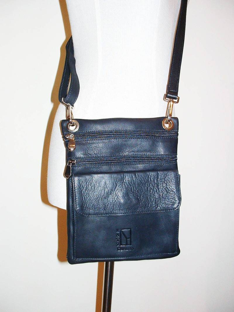 Kleine Schwarze Leder Crossbody Bag Von Katz Handgemachte Umhängetasche von KatzLeather