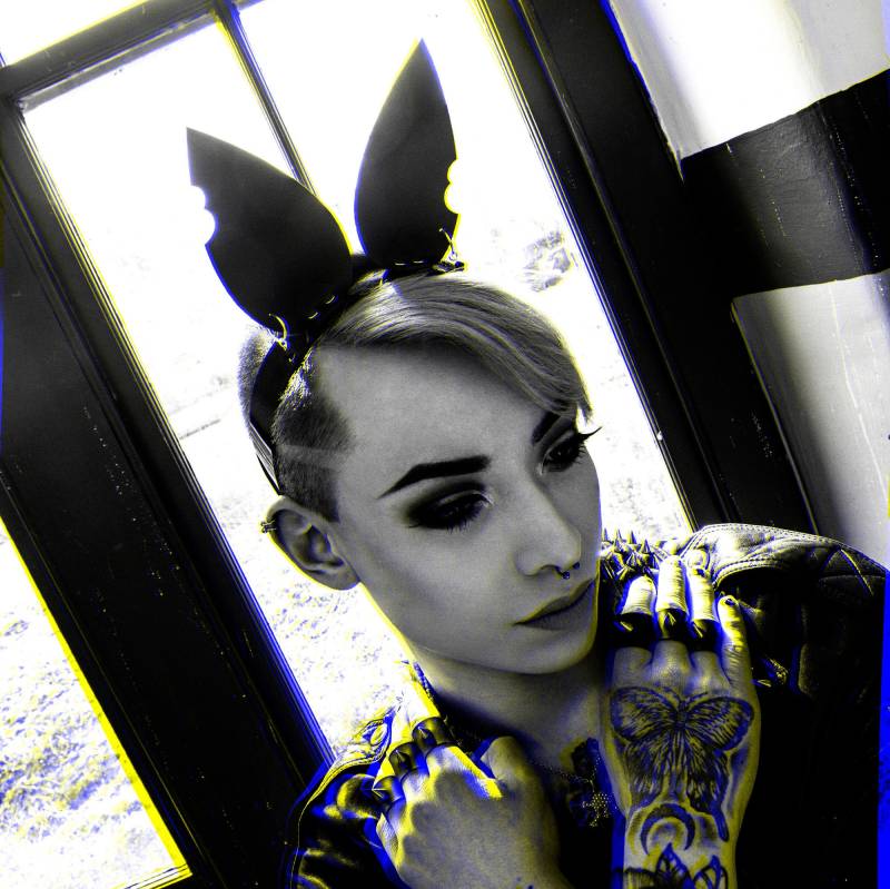 Mittleres Kaninchen-Schwarzes Kaninchen-Ohren-stirnband von KatzLittleFactory