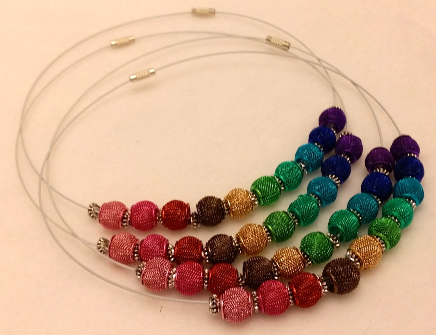 Regenbogen-Halsketten Regenbogen-Halsketten von KawaiiSakuraDesigns