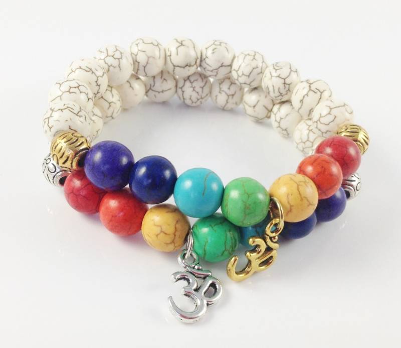 Chakra Om Armband, Mala Stretch Sieben Chakren Türkis Perlen Armband Yoga Deal Des Tages von KayKaysDesigns