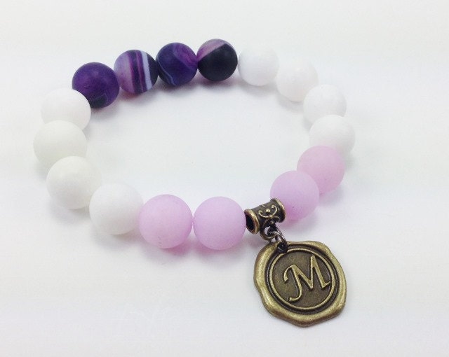 Erste Siegel Stretch Perlen Armband, Lila Gestreift Matt Personalisierter Schmuck von KayKaysDesigns