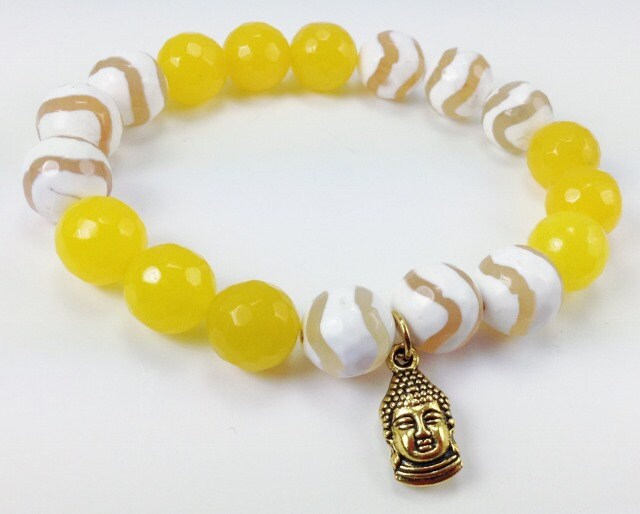 Gelbe Achat Perlen Stretch Armband Buddha, Schutz-Armband, Yoga Bettelarmband von KayKaysDesigns