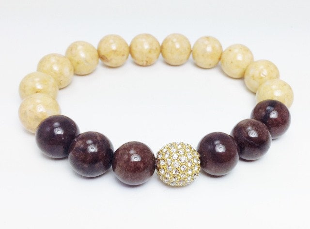 strecken Light Tan Fossil Und Braunen Achat Perlen Armband Mit Gold Ebnen Bead Spacer, Muttertag Geschenk von KayKaysDesigns