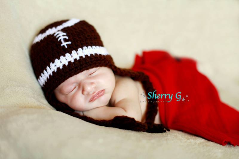 Gehäkelte Fußballohrflap Mütze - Jede Größe von KayaLuCreations