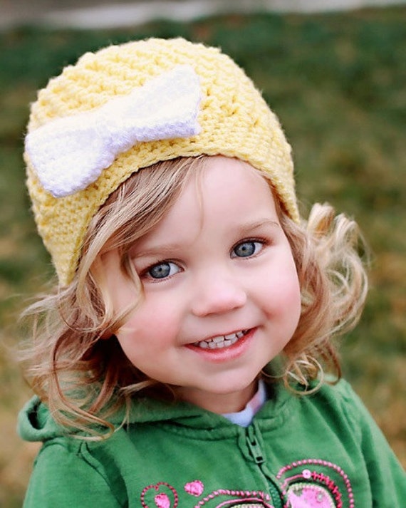 Gelbe Häkeln Hut Mit Weißen BogenTexturierte Mütze MützeJede Größe Gelbe Häkeln Hut Mit Weißen BogenTexturierte Mütze MützeJede Größe von KayaLuCreations