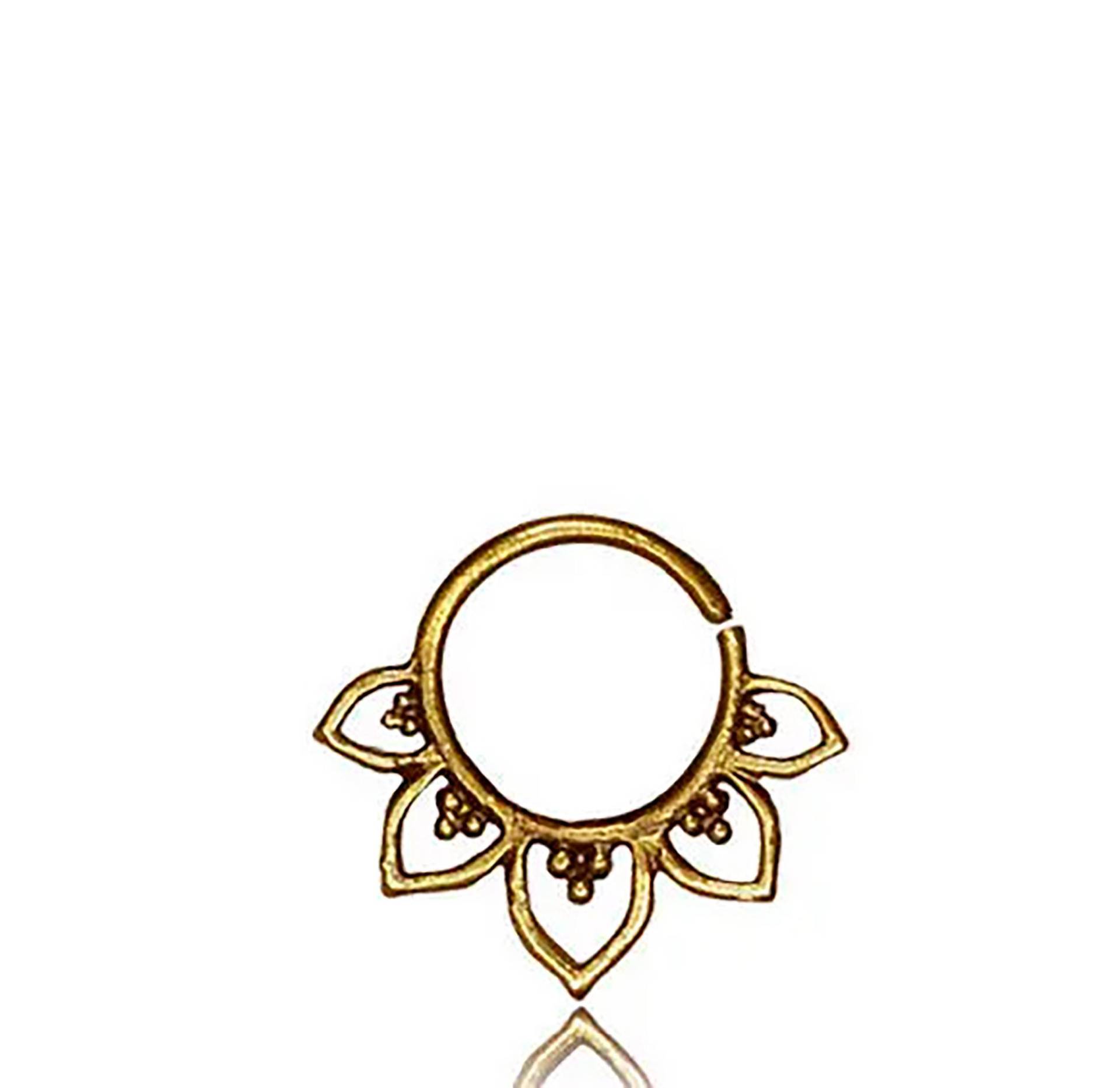 Lotusblume Mandala Tragus Piercing - Helix Rook Daith Septum Ringe Lotusblume Mandala Tragus Piercing - Helix Rook Daith Septum Ringe von KayaMovement