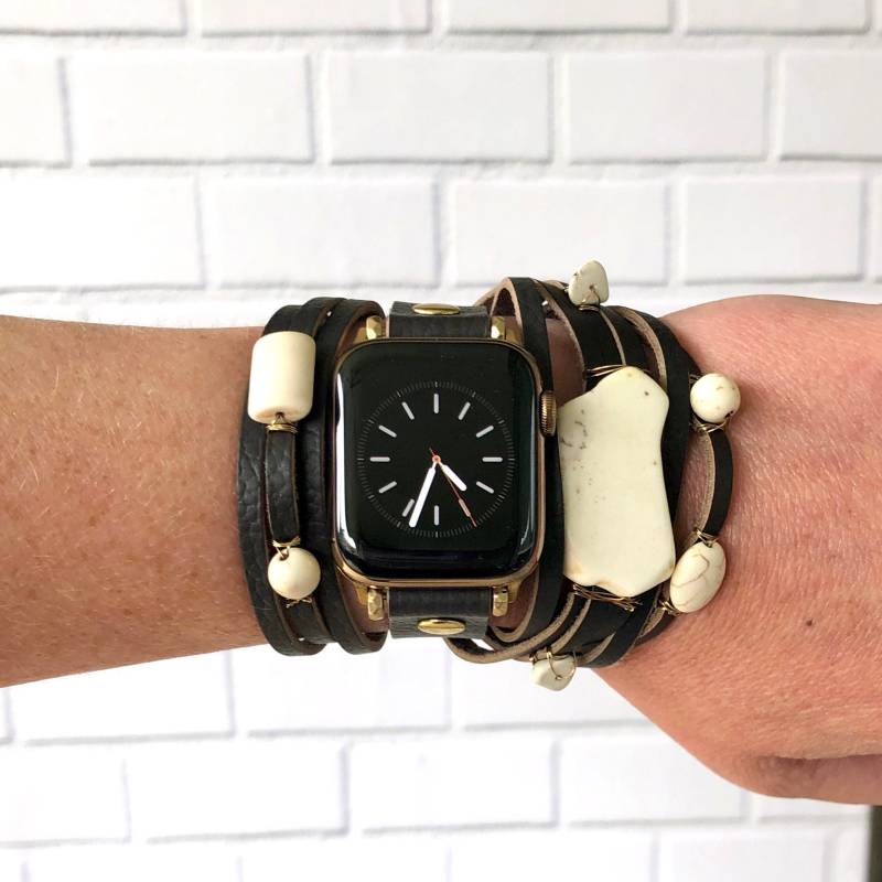 Weiß Türkis Apple Uhrenarmband Braunes Leder Multi Strand Manschette Armband von KaylieFryCreative