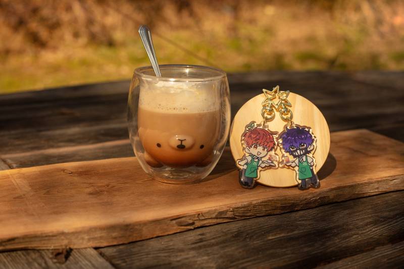 Body & Sykkuno - Café Ver. Schlüsselanhänger Doppelseitig Body & Sykkuno - Café Ver. Schlüsselanhänger Doppelseitig von KazukiHibiki
