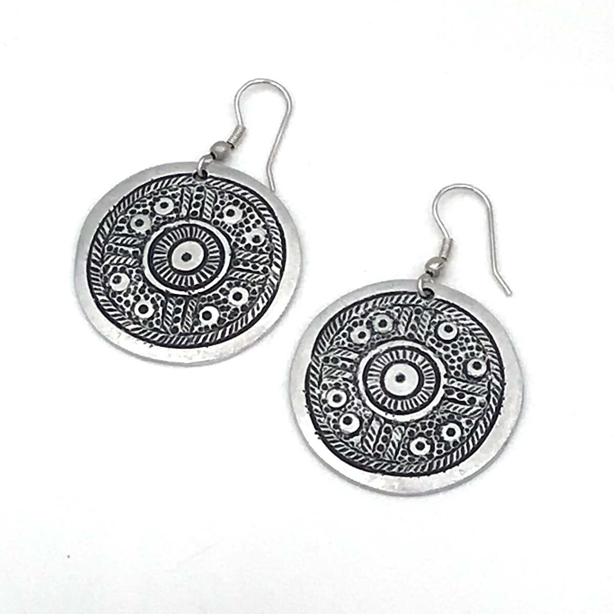 Ohrring Aluminium - Disk , Handgearbeitet Aus Recyclingmaterial, Bawa Hope, Kenia Ohrring Aluminium - Disk , Handgearbeitet Aus Recyclingmaterial, Bawa Hope, Kenia von KazuriGermany