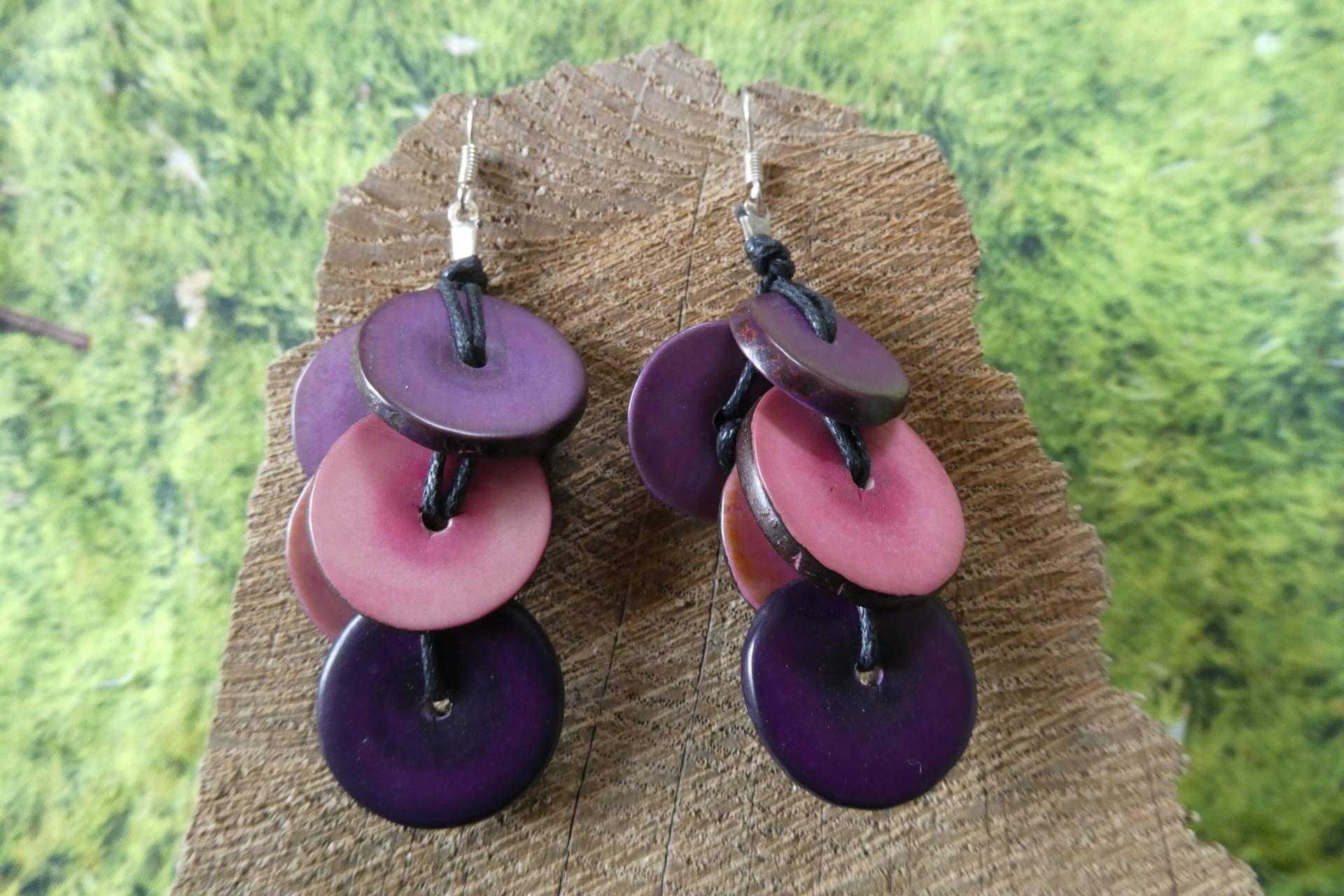 Tagua Ohrringe Aus Kolumbien, Ca. 5 cm, Handarbeit Tagua Ohrringe Aus Kolumbien, Ca. 5 cm, Handarbeit von KazuriGermany