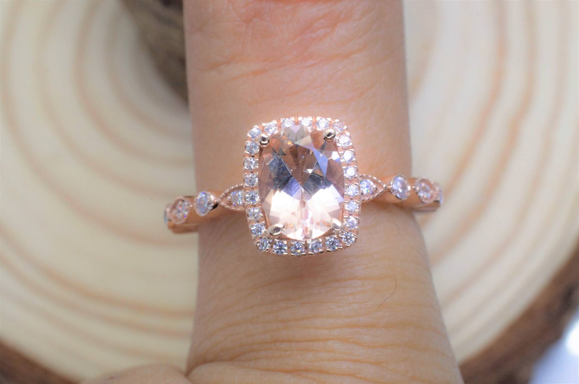 Ovaler Schliff Halo Morganit Verlobungsring, 14K Roségold Ring, Ehering, Art Deco Geschenk Sie Ovaler Schliff Halo Morganit Verlobungsring, 14K Roségold Ring, Ehering, Art Deco Geschenk Sie von Kdrjewels