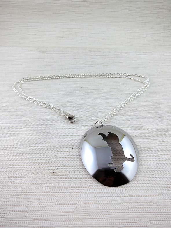 Pre-Loved Collection - Upcycled Löffel-Halskette Mit Verspielter Kätzchen-Silhouette von KeastDesign