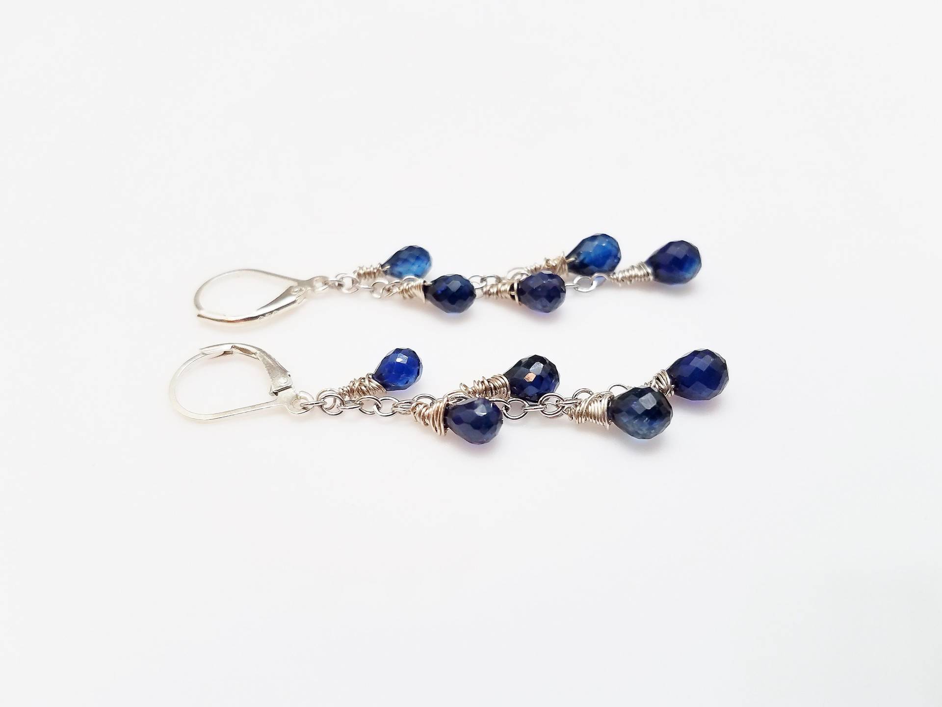 Kyanit Edelstein Und Argentium Sterling Silber Ohrringe - September Geburtsstein von KeeDesigns