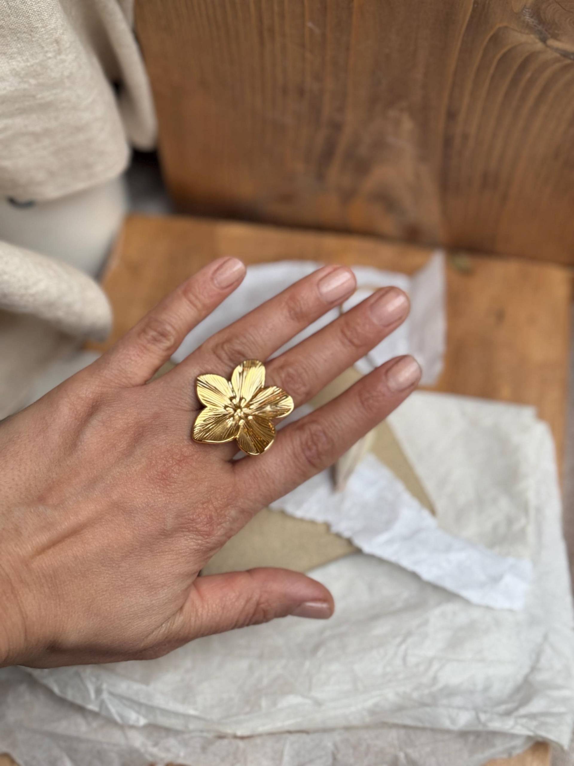 Keejan Edelstahl Blume Handgemachte Ringe von Keejan