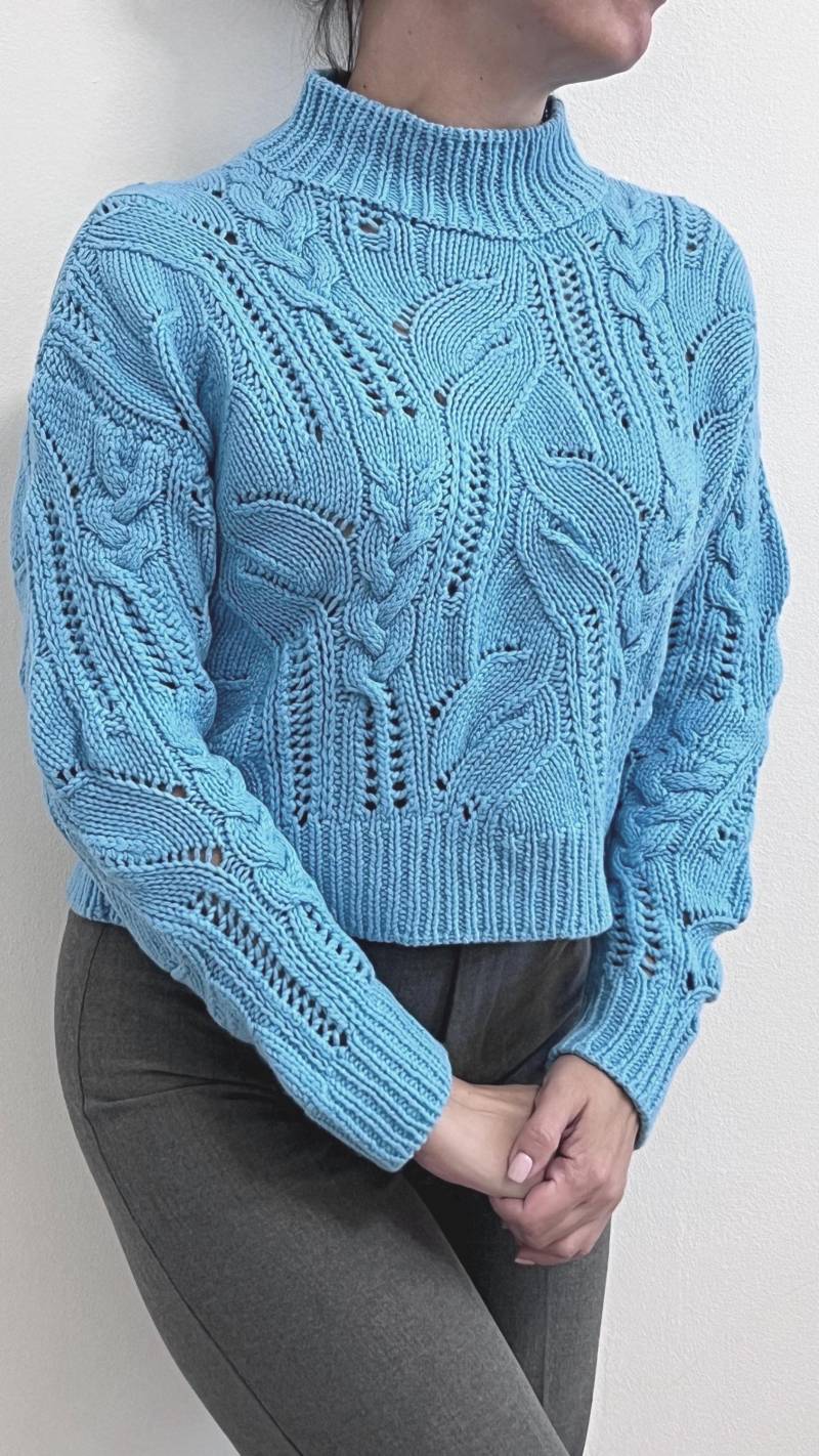 Blauer Merino-Pullover - Handgestrickter, Weicher & Eleganter Pullover Blauer Merino-Pullover - Handgestrickter, Weicher & Eleganter Pullover von KeenKnitwear