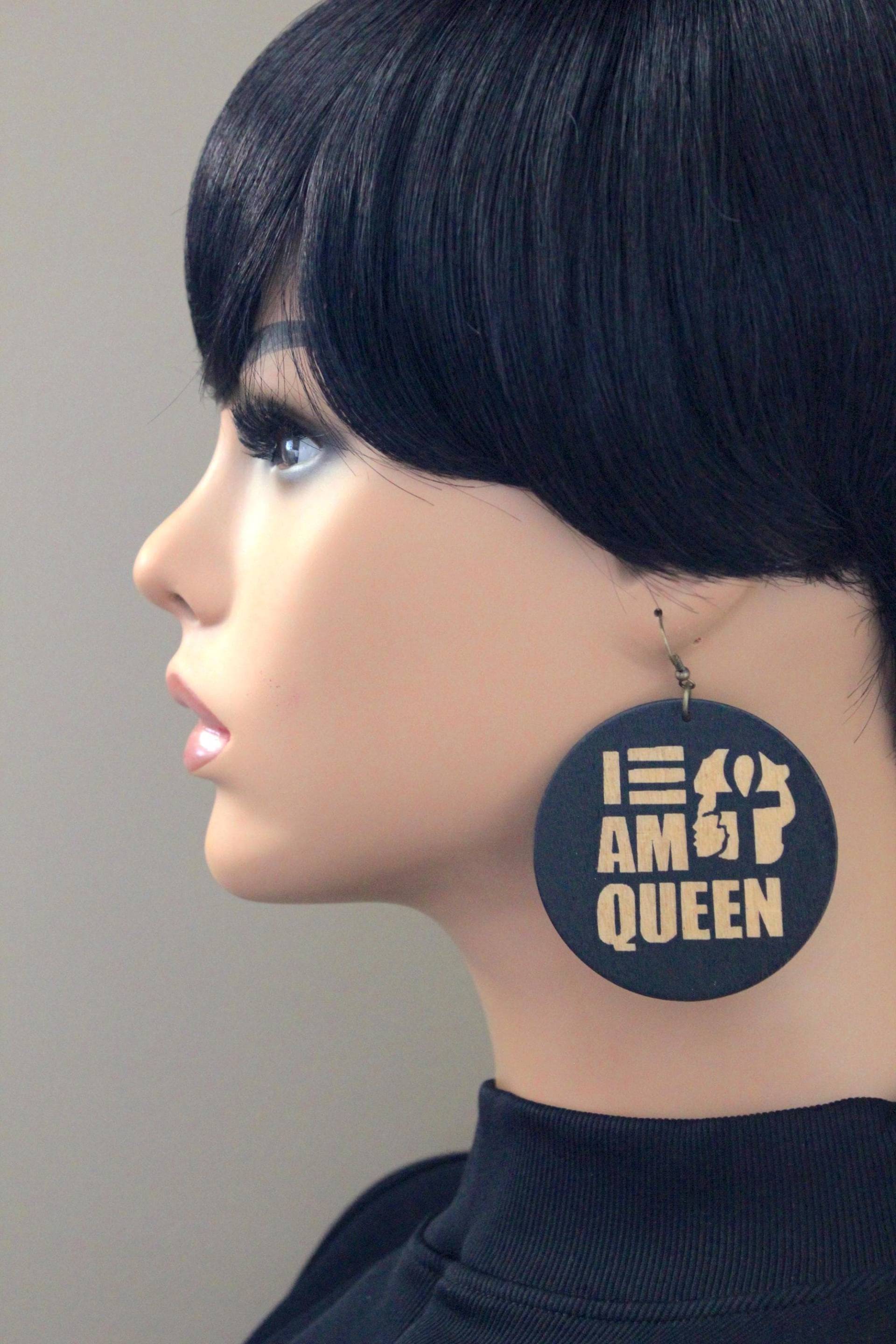 Runde Holzohrringe Mit Gravur Ethno Statement Schmuck von KeenaraShawn