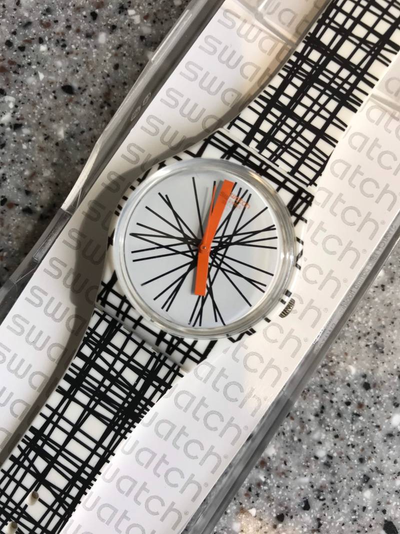 Swatch Uhr Neuen Zustand Lace Me Schwarz String Modell Tw183 Größe 34 Mm Gesicht Neue Batterie in Der Originalverpackung Läuft von KeenlyDesigned