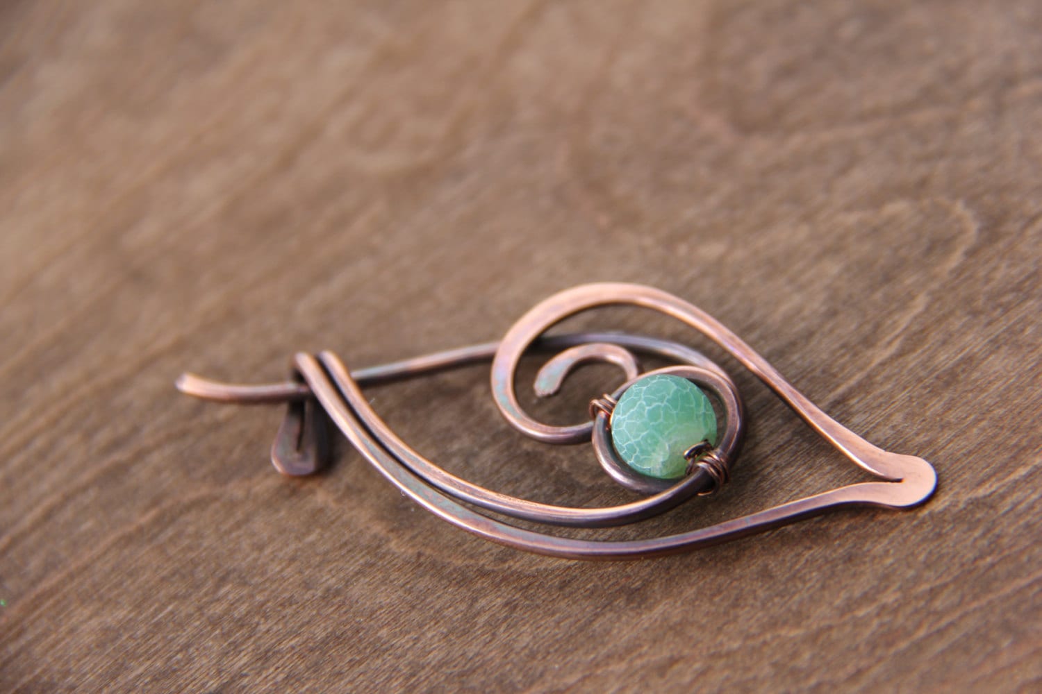 Schalnadel, Brosche, Anstecknadel Aus Kupfer Und Matt Geätztem Achat Schalnadel, Brosche, Anstecknadel Aus Kupfer Und Matt Geätztem Achat von Keepandcherish