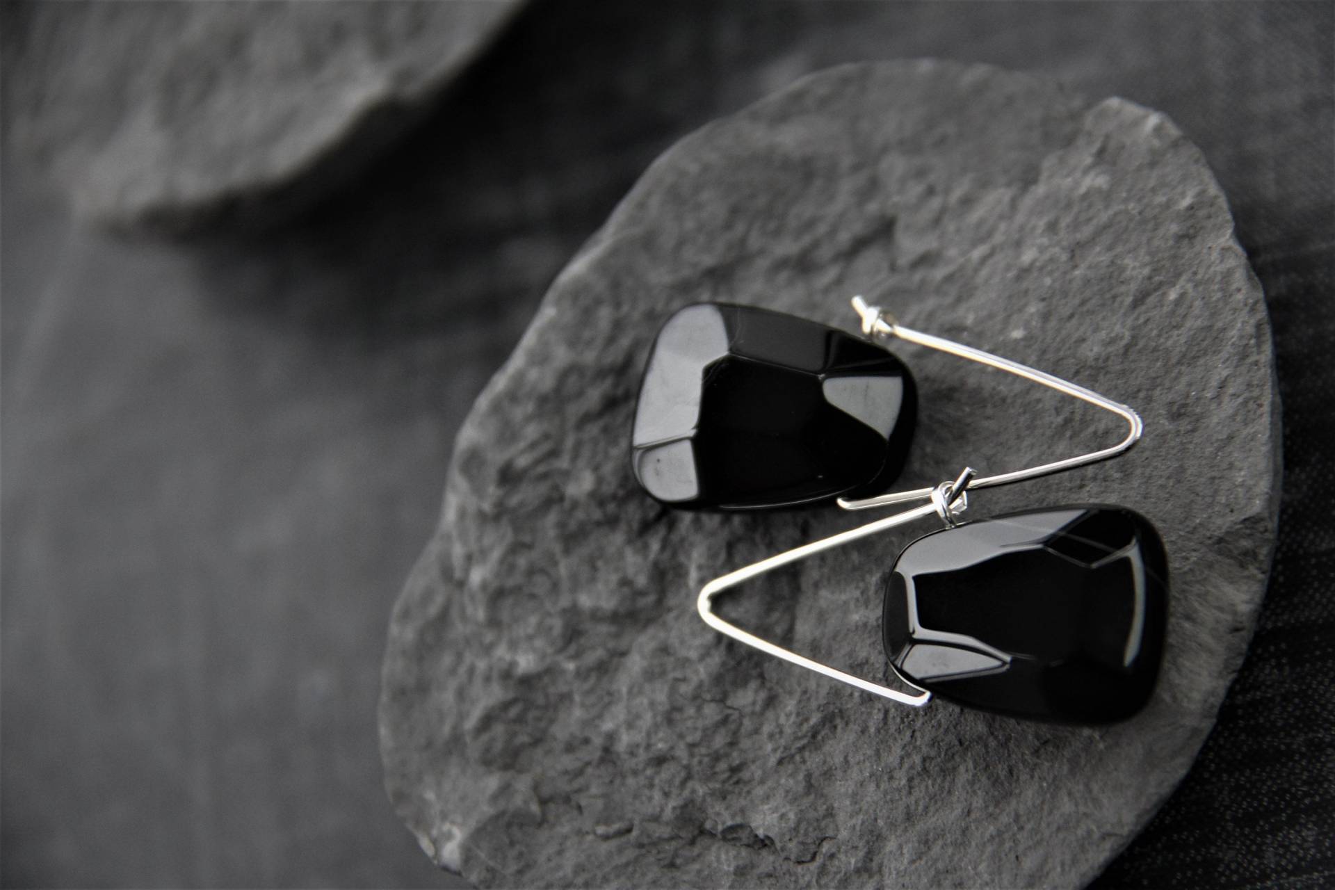 Schwarze Onyx Und Sterling Silber Trapez Ohrringe, Moderne Dreieck, Minimalistisch, Einfach, Handwerker, Baumeln, Besonderen Anlass Schwarze Onyx Und Sterling Silber Trapez Ohrringe, Moderne Dreieck, Minimalistisch, Einfach, Handwerker, Baumeln, Besonderen Anlass von Keepandcherish
