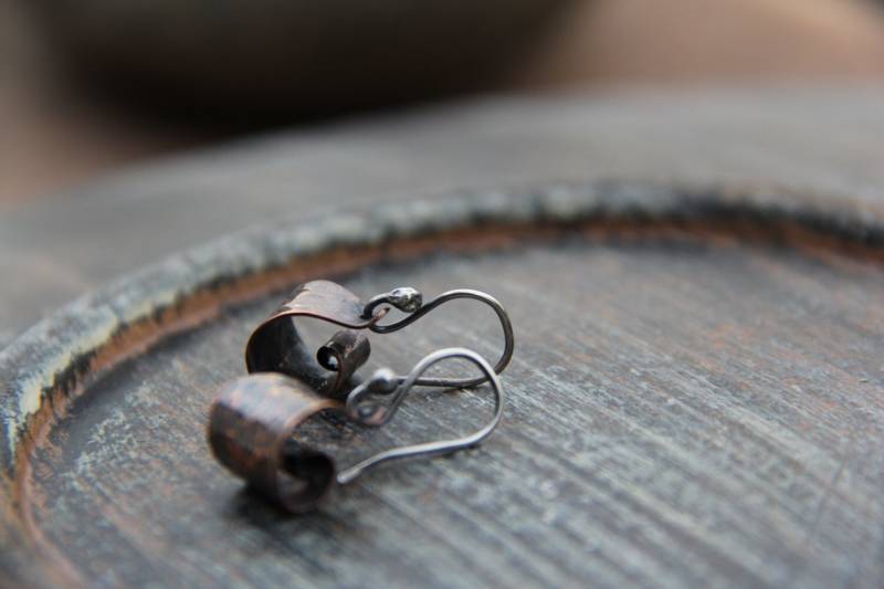 Winzige Kupfer Und Sterling Silber Oder Alle Swirl Ohrringe Midnight Surfen, Gemischte Metall, Rustikale Ohrringe, Kleine Wellen Winzige Kupfer Und Sterling Silber Oder Alle Swirl Ohrringe Midnight Surfen, Gemischte Metall, Rustikale Ohrringe, Kleine Wellen von Keepandcherish