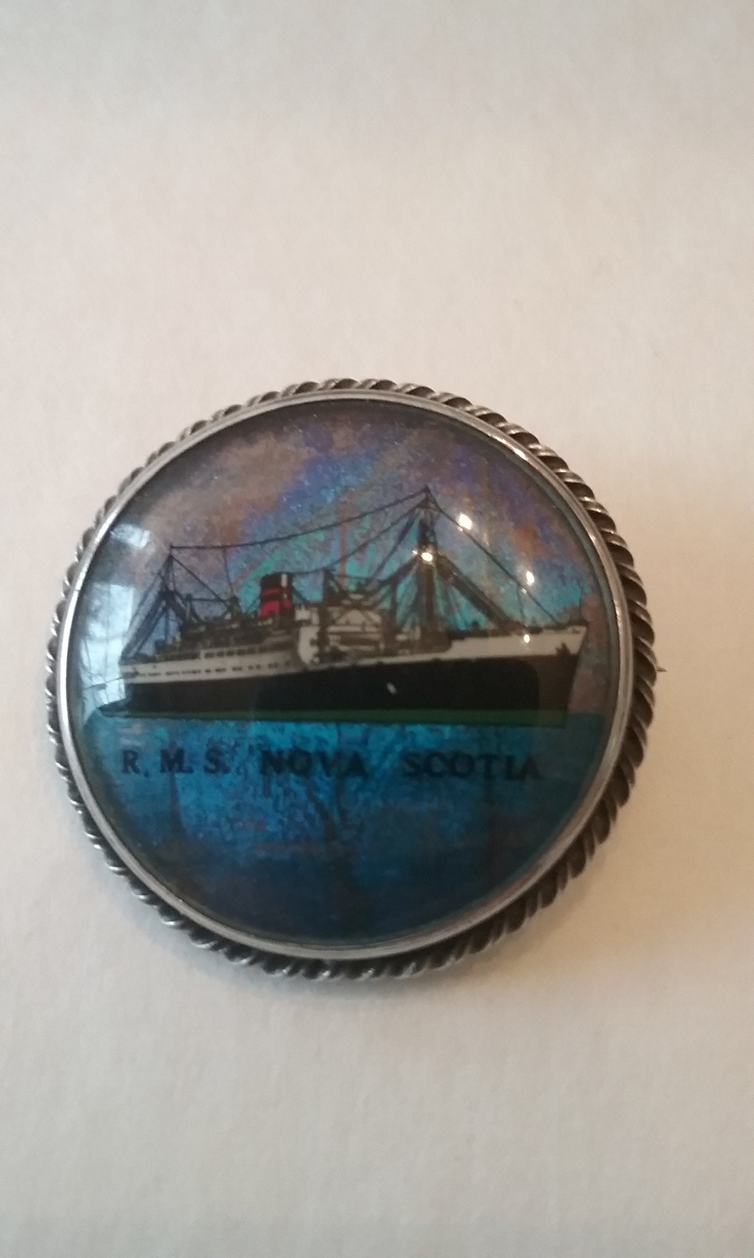 Reverse Glass Lackiert Pin H M S Nova Scotia Reverse Glass Lackiert Pin H M S Nova Scotia von KeepersFindersFinds