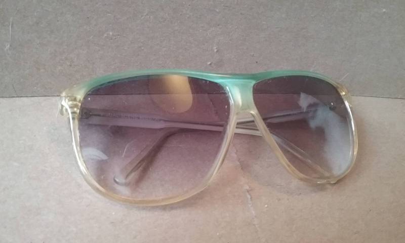 Sonnenbrille Italienisch Vintage von KeepersFindersFinds