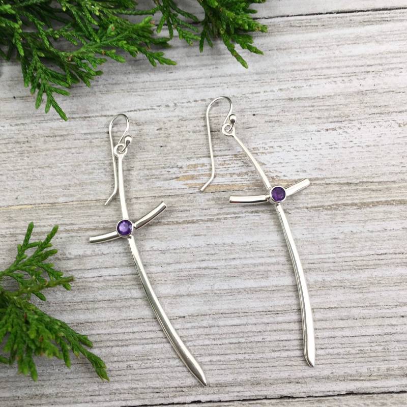 Kreuz Ohrringe Amethyst/Große Hängeohrringe Langes Schlichtes Design Schmales von KeepsakeJewel