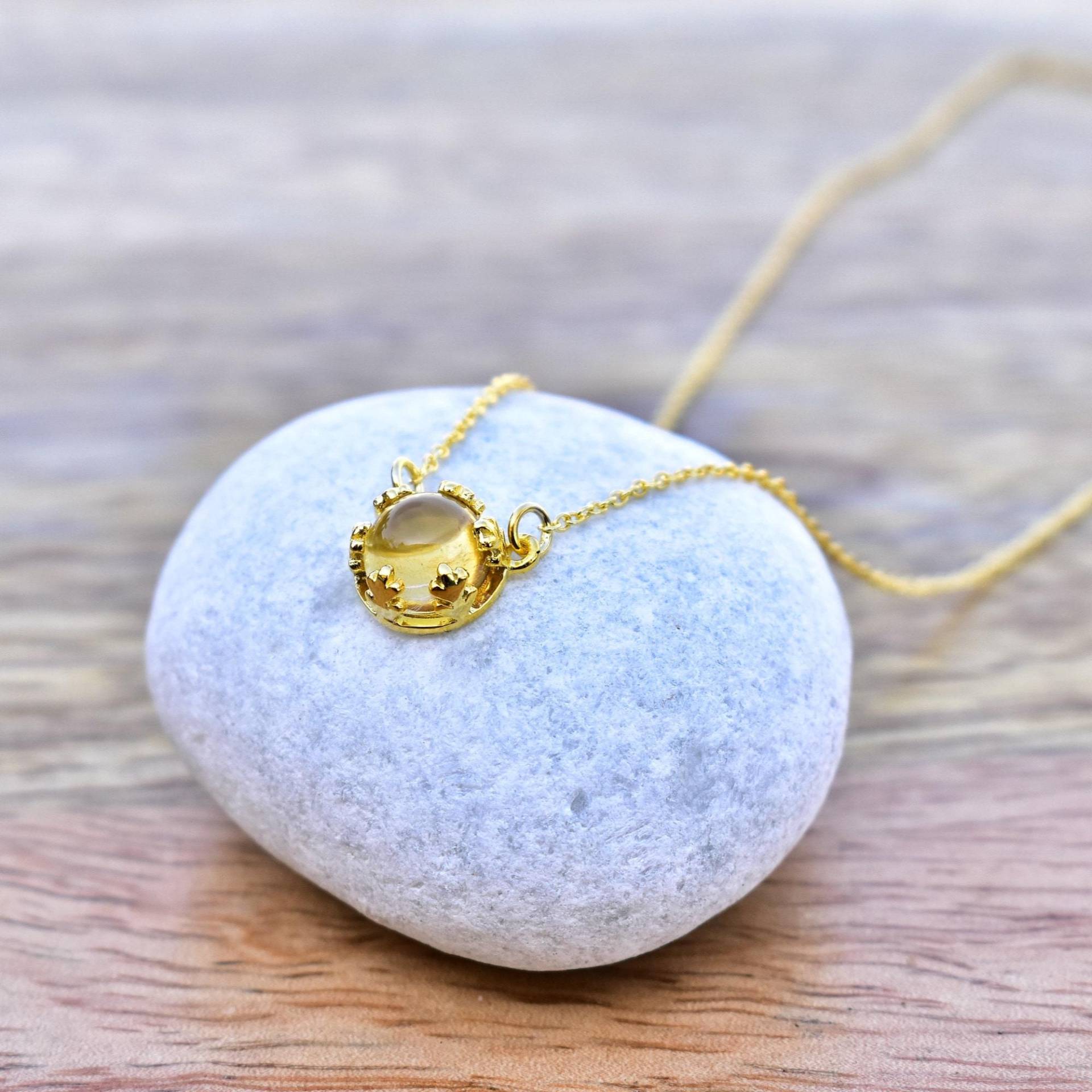 Echte Citrin Halskette, Zierliche Minimalist November Geburtsstein, Blatt Geschenk Für Sie von KeetaLuxury