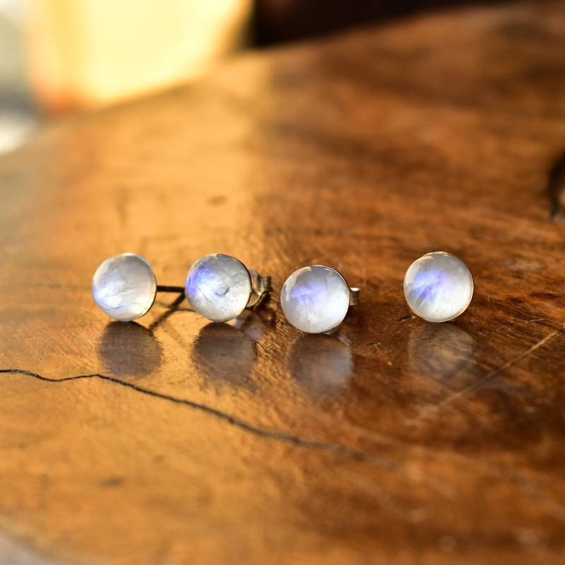 Echte Mondstein Ohrstecker Aus Sterling Silber, Ohrstecker, Geschenk Für Mutter, Regenbogen Celestial Moonstone von KeetaLuxury