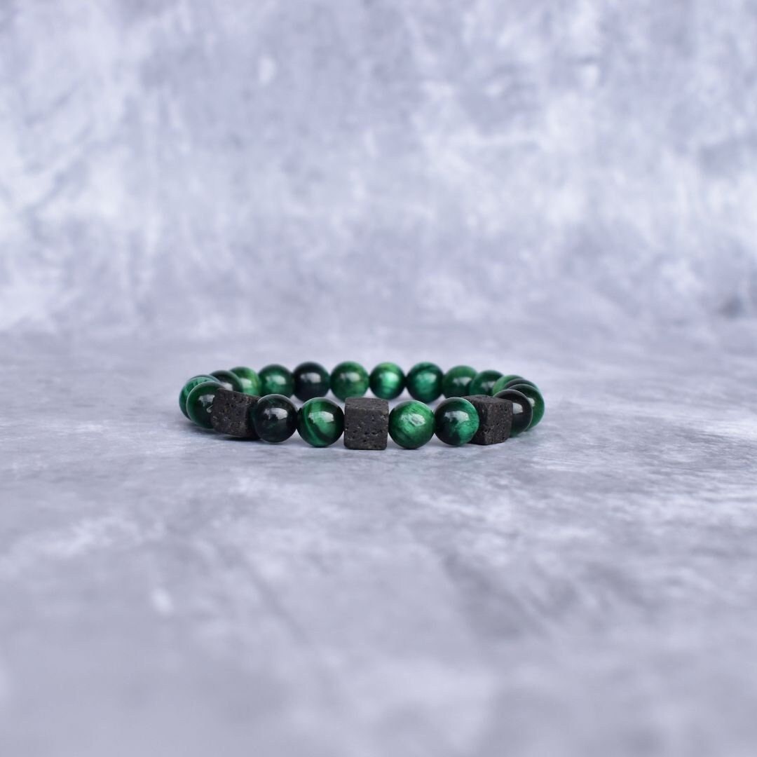 Echtes Grünes Tigerauge Und Lava Würfel Perlen Armband Dehnbar Handgefertigtes Diffuser Für Männer Mode Geschenk Ihn Echtes Grünes Tigerauge Und Lava Würfel Perlen Armband Dehnbar Handgefertigtes Diffuser Für Männer Mode Geschenk Ihn von KeetaLuxury