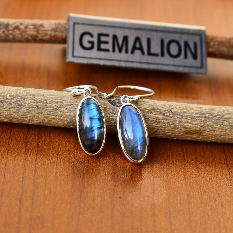 Labradorit Tropfen Ohrringe Real Crystal Schmuck, Brautjungfer Geschenke, Spectro Lite Fancy Oval Cabochon Boho Schmuck Irisierender Regenbogen von KeetaLuxury