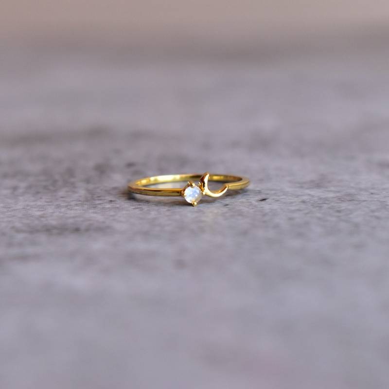 Mondstein Ring, Ring von KeetaLuxury