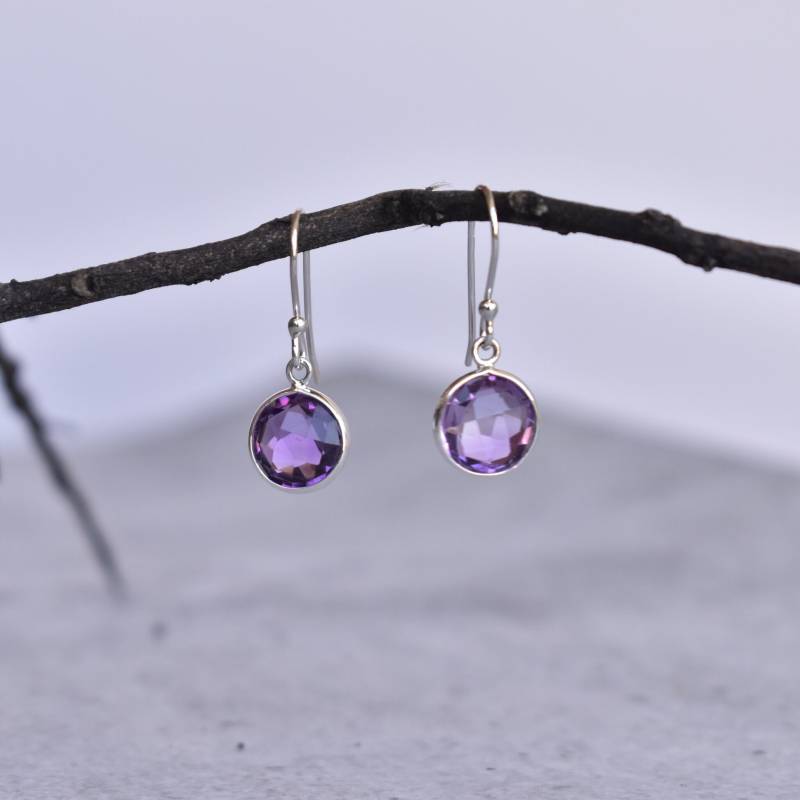 Natürliche Amethyst Ohrringe Handgemachte Ohrringe Für Damen Briolett Geschliffene Haken Heilende Kristall Brautjungfer Geschenke von KeetaLuxury