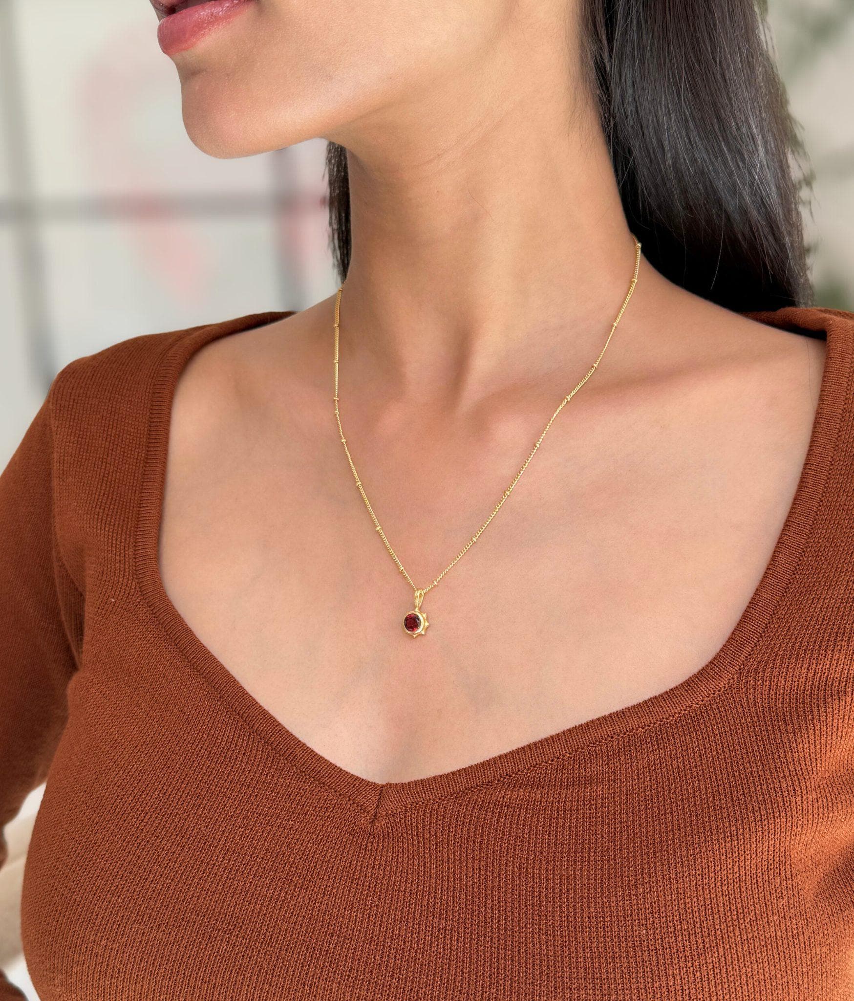 Natürliche Granat Stern Halskette 14K Gold Vermeil Rote Bürokleidung 925 Sterling Silber Anhänger, Leidenschaft Stein Schmuck von KeetaLuxury