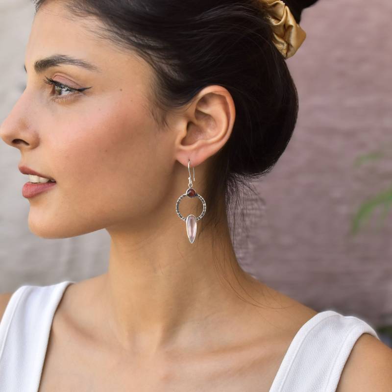 Natürliche Granat Und Rosenquarz Ohrringe Oxidierte Silber Zwei Edelstein Handgemachte Für Frauen Einzigartige Geschenke von KeetaLuxury