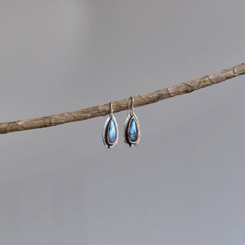 Natürliche Labradorit Boho Ohrhänger, Silber Oxidierte Handgemachte Ohrringe, Auffälliger Edelstein Schmuck Für Frauen, Einzigartige von KeetaLuxury