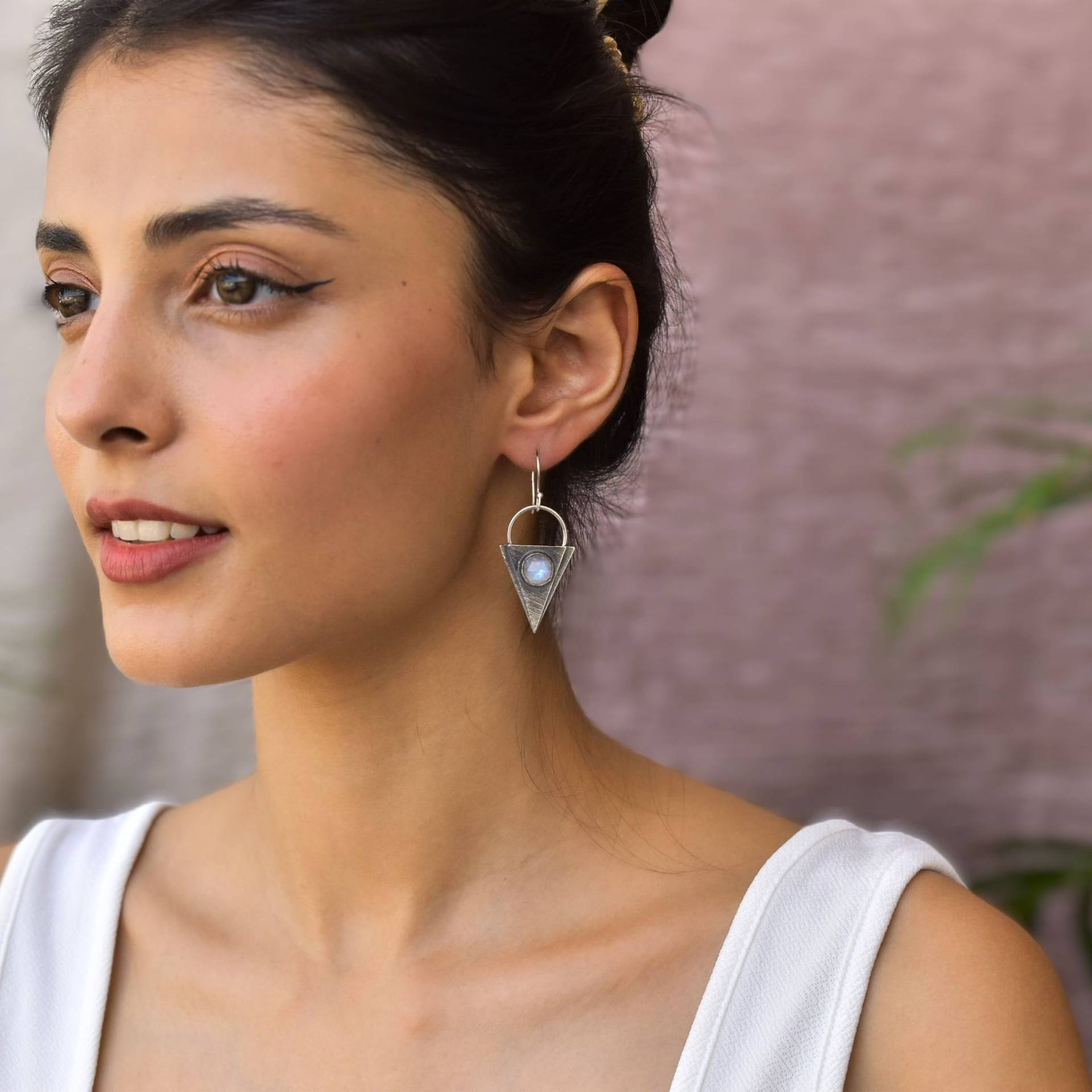 Natürliche Mondstein Ohrringe Regenbogen Silber Oxidierte Rose Cut Handgemachte Baumeln Für Frauen Heilstein Geschenke von KeetaLuxury