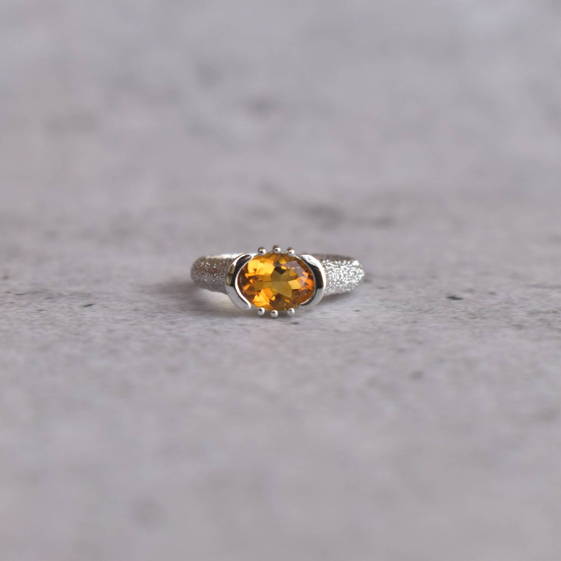 Natürlicher Citrin Ring, Silberring, Cocktailring, Alternative Verlobungsring, Gelber Geburtssteinring, Schmuck von KeetaLuxury