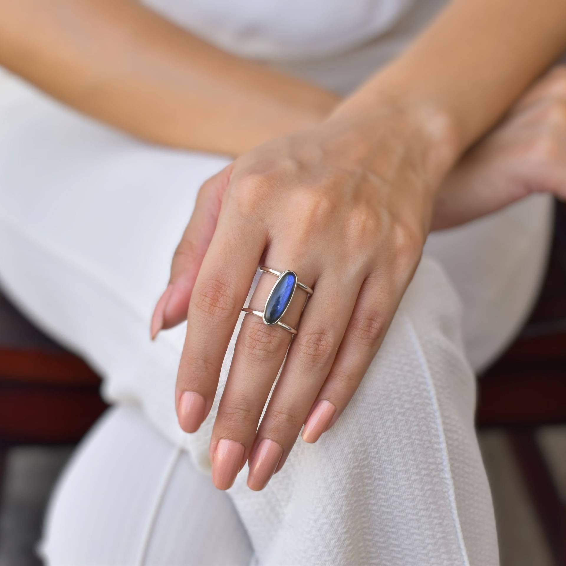 Natürlicher Labradorit Ring Sterling Silber Langer Ovaler Heilstein Für Frauen Geschenke von KeetaLuxury