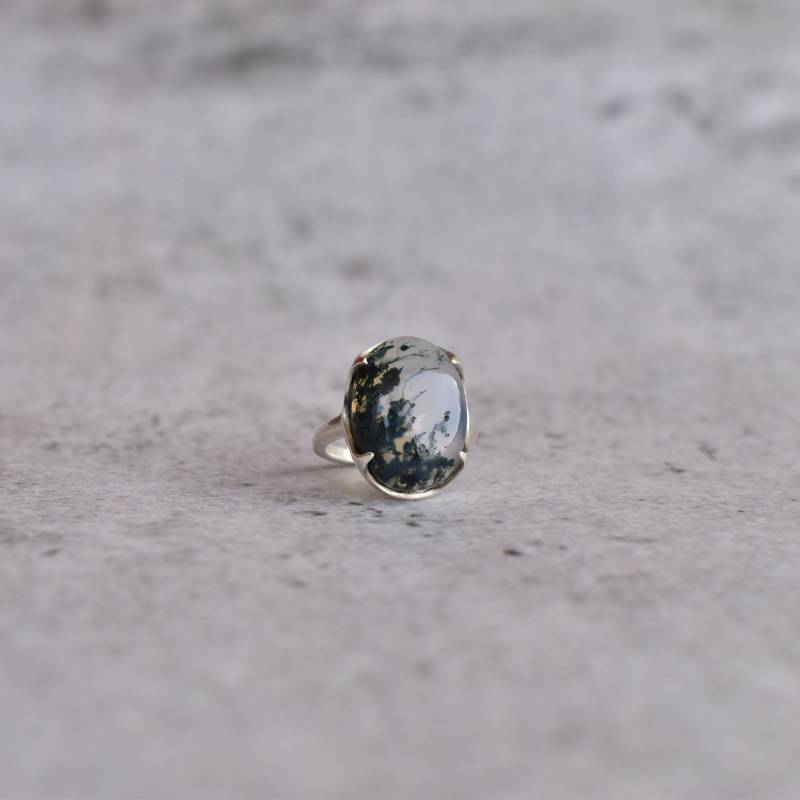 Riesiger Moosachat Oval Ring, Sterling Silber Statement Boho Eleganter Ring Für Brautjungfer Geschenk, Geschenk Für Sie von KeetaLuxury