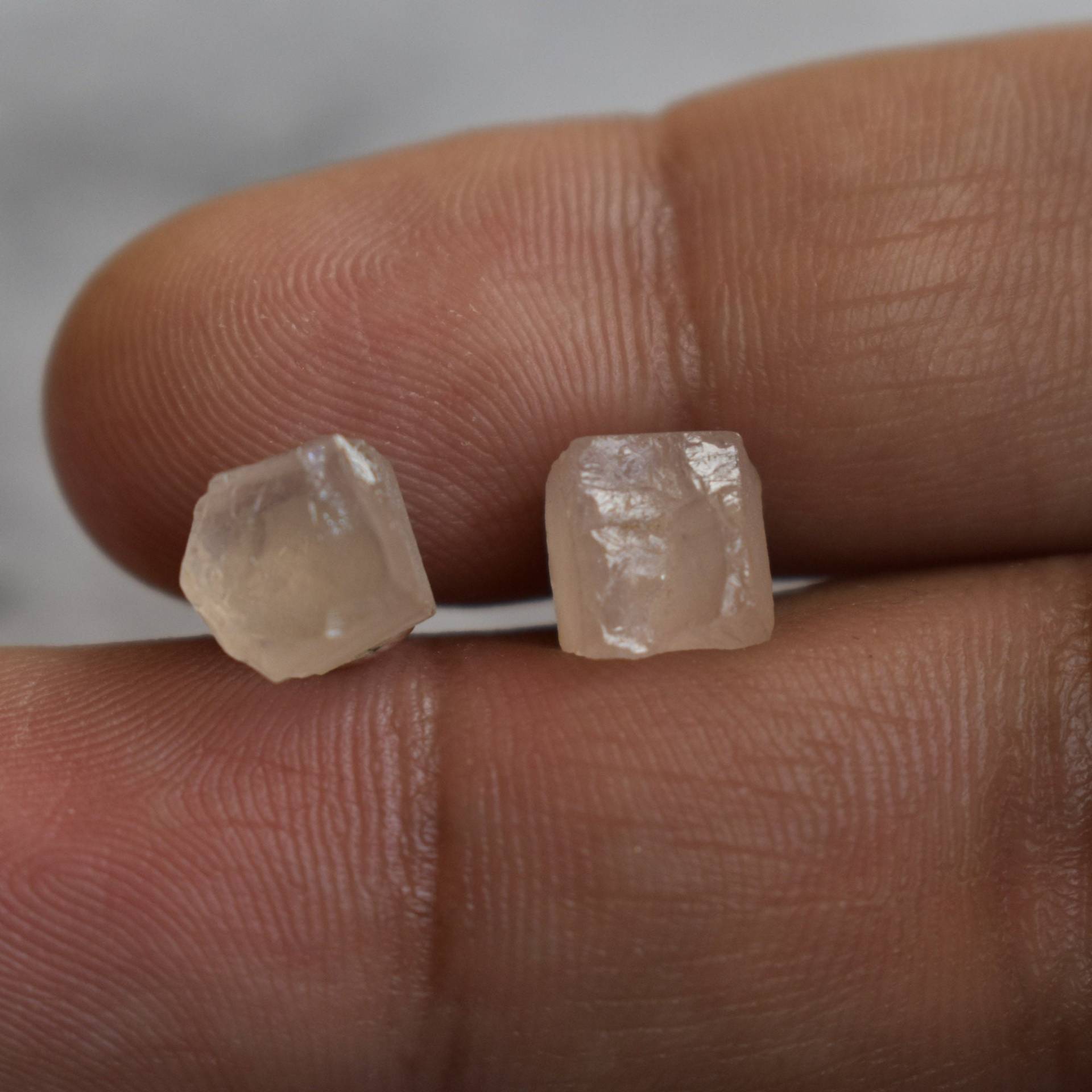 Rosenquarz Ohrstecker, Edelstein Heilstein Schmuck, Schmuck von KeetaLuxury