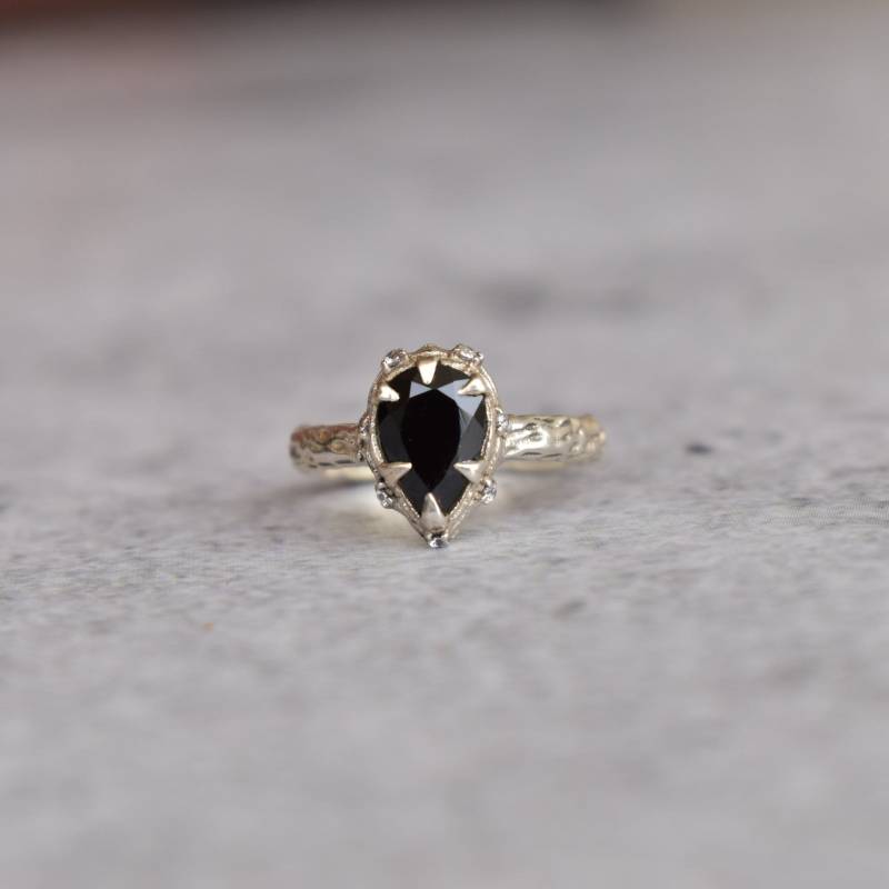 Schwarzer Onyx Verlobungsring Diamant Ring 925 Sterling Silber Statement Eleganter Ring Für Den Anfang Geschenk Sie von KeetaLuxury