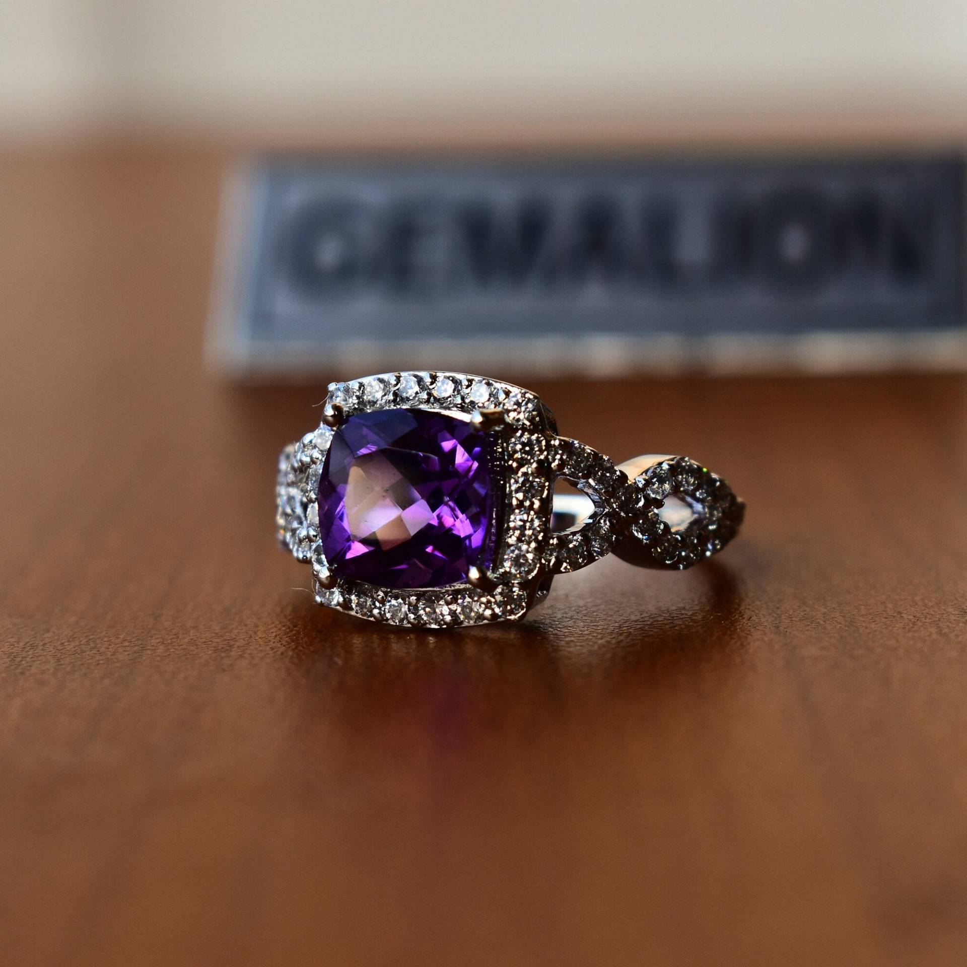 Vintage Inspirierter Amethyst Ring, Lila Quarz 925 Silber Ring Für Frauen, Februar Geburtsstein Statementring, Alternative Verlobung von KeetaLuxury